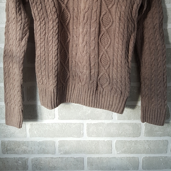 Cable knit sweater - Picture 5 of 5